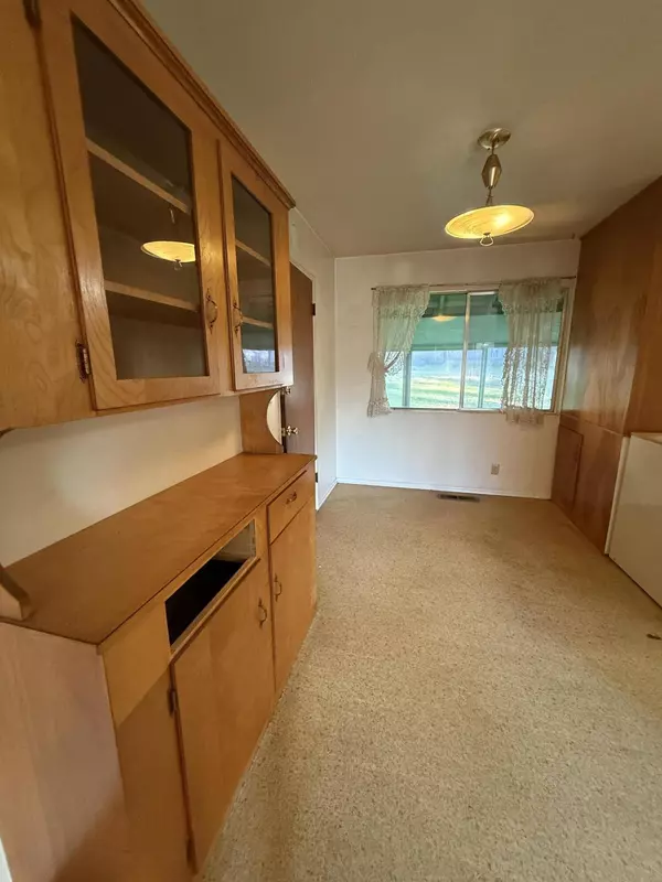 531 Upper Applegate RD, Jacksonville, OR 97530