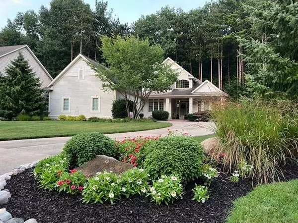 14631 Hunters Trail, Holland, MI 49424