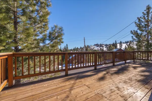 16474 Skislope Way, Truckee, CA 96161