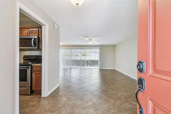 2124 16TH AVE SW, Largo, FL 33770