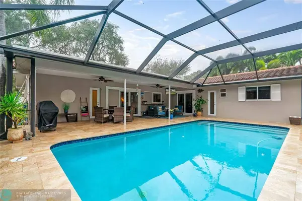 7451 NW 7th Ct, Plantation, FL 33317