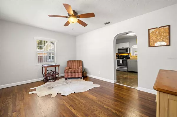 4424 W BAY VILLA AVE, Tampa, FL 33611