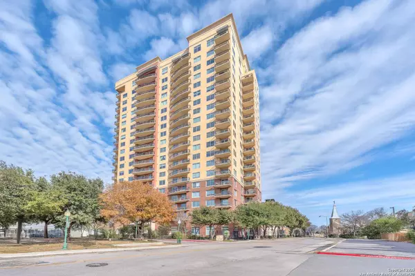 215 N Center St UNIT 908, San Antonio, TX 78202-2765