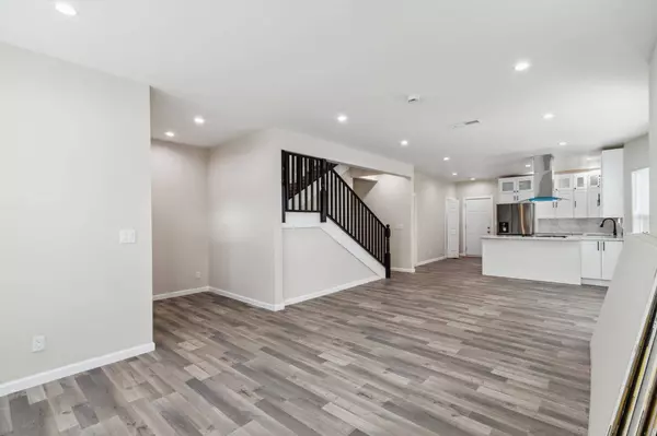 842 E. 17th St, Oakland, CA 94606