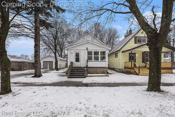 921 MINNIE Street, Port Huron, MI 48060