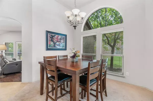 1086 Meadow Hill Drive, Lavon, TX 75166