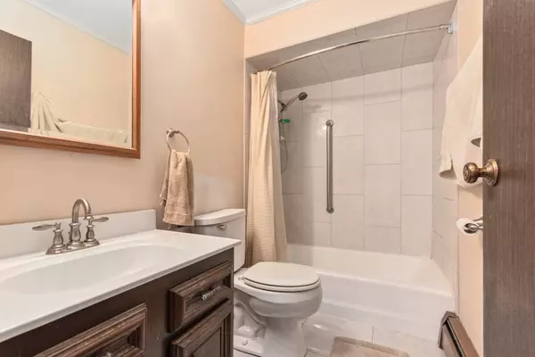 371 Buffalo AVE, Calumet City, IL 60409