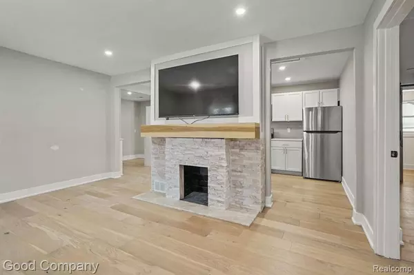 47155 VANKER Avenue, Shelby Twp, MI 48317