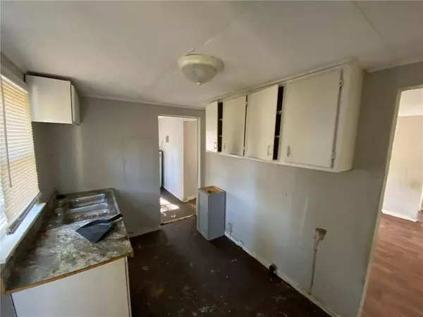 1384 Walls RD, Macon, GA 31211