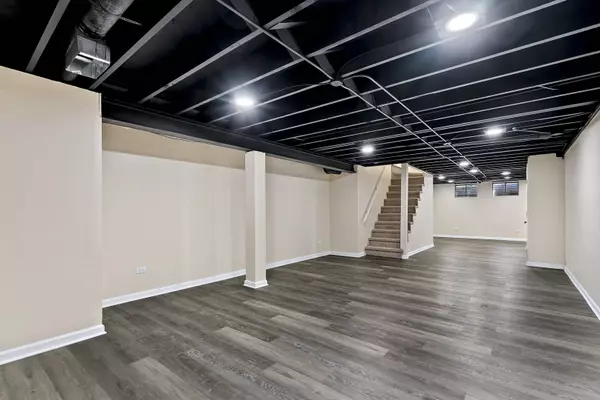 530 W Illinois Avenue, Palatine, IL 60067