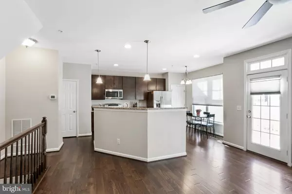 25249 LAURELDALE TER, Chantilly, VA 20152