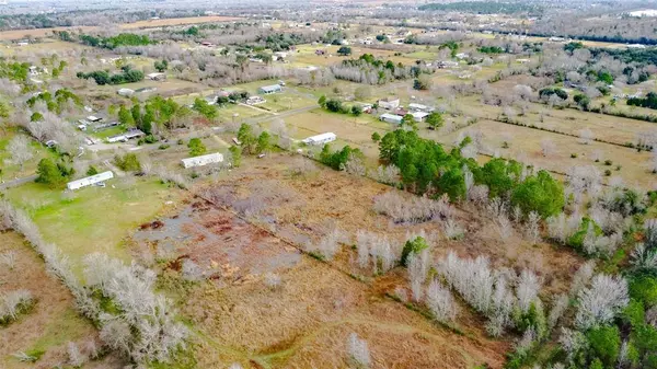 423 County Road 4879, Dayton, TX 77535