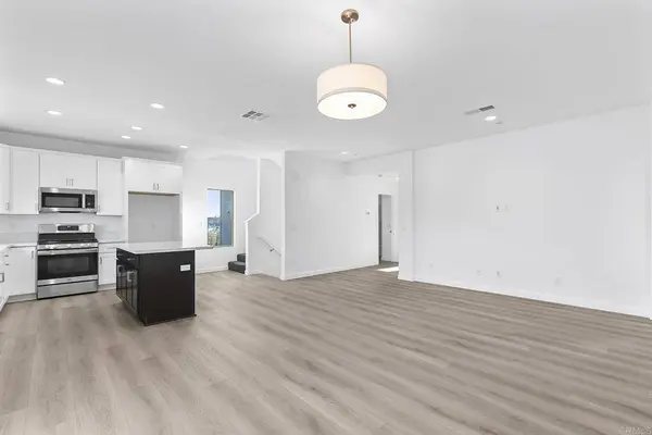 8572 Vista Azul Pl, Lemon Grove, CA 91945