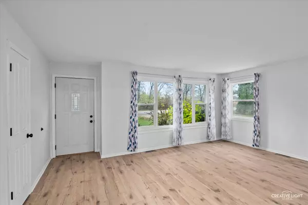 2418 Emlong ST, Joliet, IL 60435