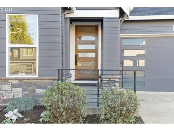 1724 N SWEETGUM ST, Canby, OR 97013