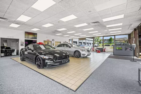 512 West Center Street, Manchester, CT 06040