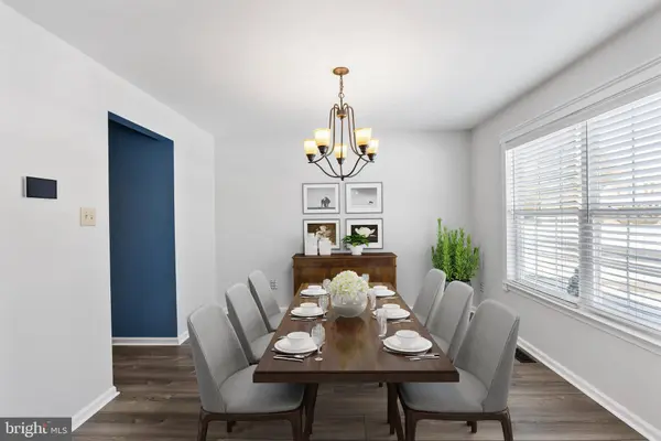 16 RED OAK DR, Mullica Hill, NJ 08062