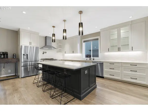 1724 N SWEETGUM ST, Canby, OR 97013