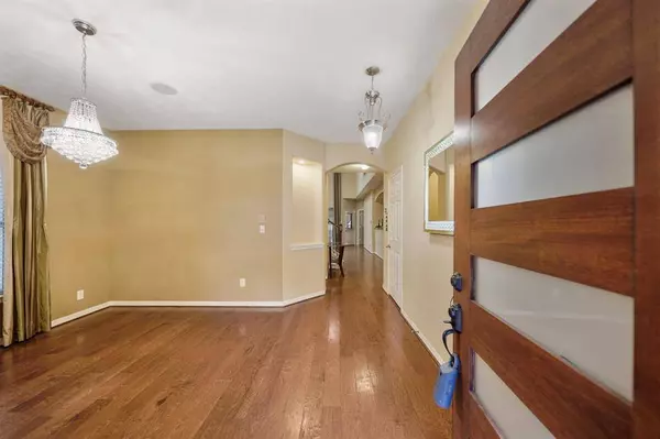 9907 Silver Terrace DR, Rosharon, TX 77583