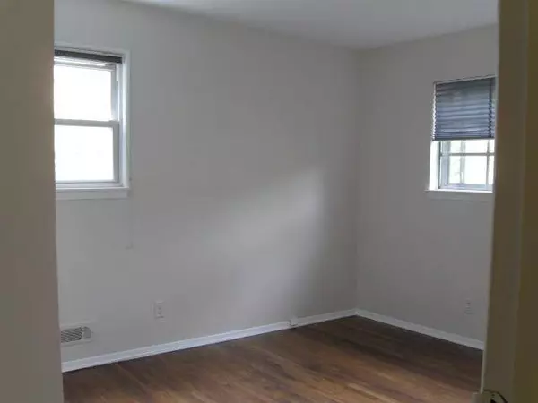 166 Dixon Ave, Paterson City, NJ 07501