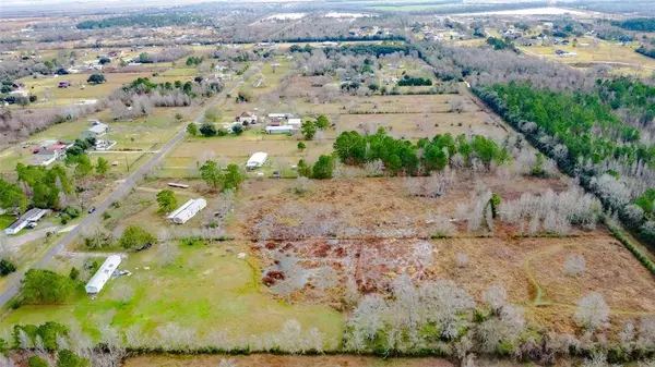 423 County Road 4879, Dayton, TX 77535