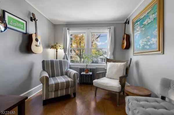 31 Dean St, Glen Rock Boro, NJ 07452