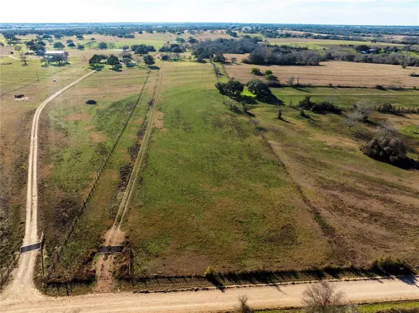 TBD County Road 214, Hallettsville, TX 77964