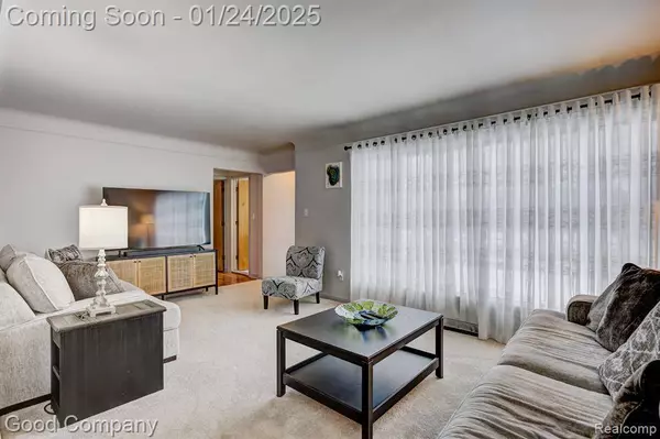 13301 DARTMOUTH Street, Oak Park, MI 48237