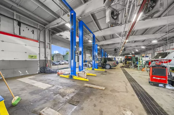 512 West Center Street, Manchester, CT 06040