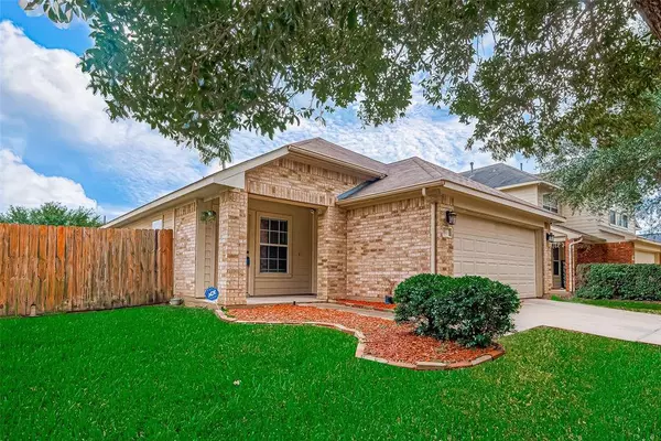 1915 Blossom Breeze LN, Rosenberg, TX 77469