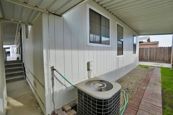 2459 N Oaks ST #SPC 7, Tulare, CA 93274