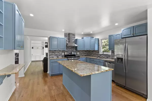 530 W Illinois Avenue, Palatine, IL 60067