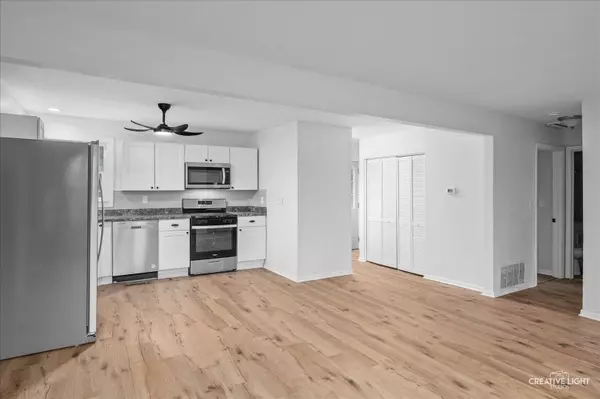 2418 Emlong ST, Joliet, IL 60435