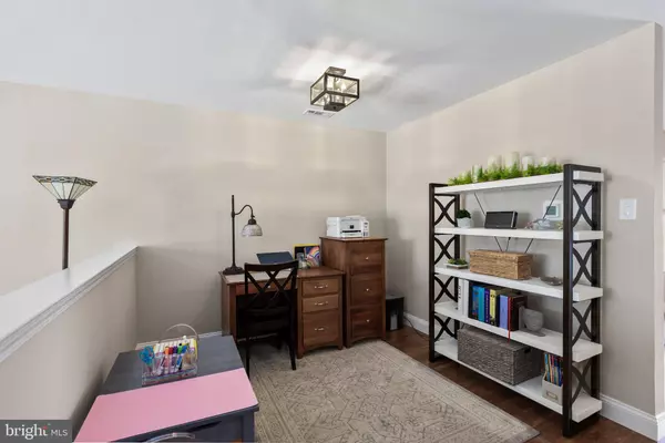 125 CAMBER LN, Mount Laurel, NJ 08054