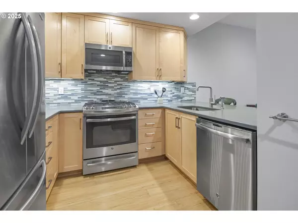 300 W 8TH ST #218, Vancouver, WA 98660