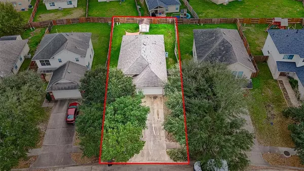 1915 Blossom Breeze LN, Rosenberg, TX 77469