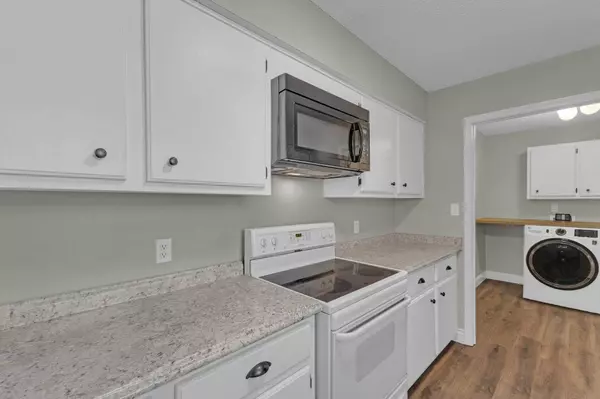 100 Beechwood Dr., Hattiesburg, MS 39402