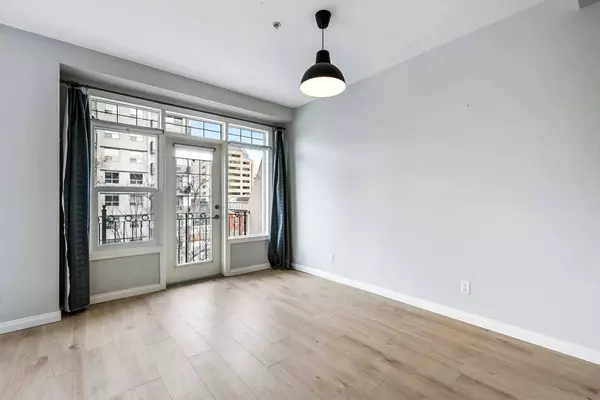 923 15 AVE SW #405, Calgary, AB T2R 0S2