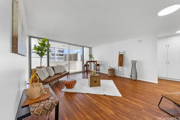 1561 Kanunu ST #1201, Honolulu, HI 96814