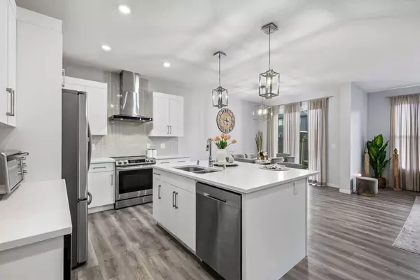 70 Seton RD SE, Calgary, AB T3M 3E8