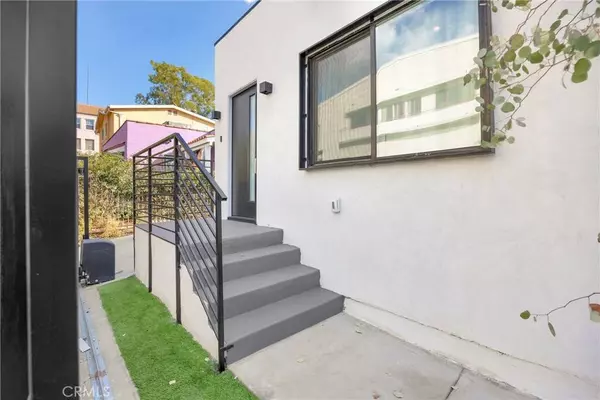 6344 Lexington AVE, Los Angeles, CA 90038