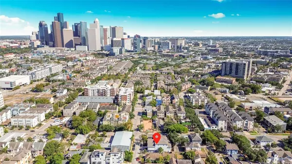 305 Willard ST, Houston, TX 77006