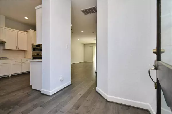 305 Willard ST, Houston, TX 77006