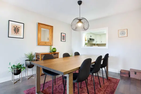 448 Strathcona DR SW #27, Calgary, AB T3H 1M3