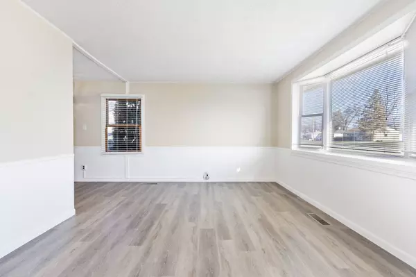 307 S HAMMES AVE, Joliet, IL 60436