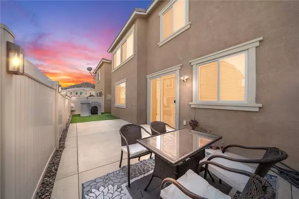 24204 Lilac LN, Lake Elsinore, CA 92532