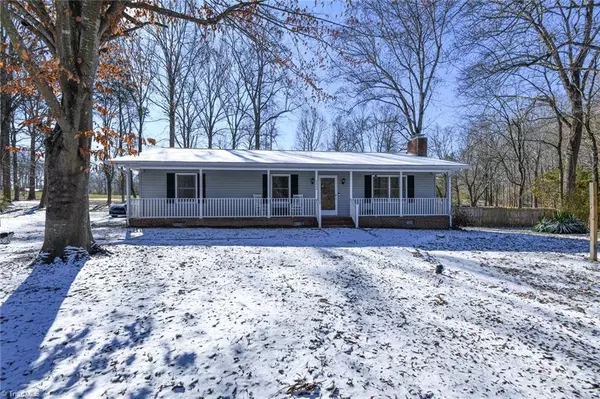 2449 Winding Woods LN, Asheboro, NC 27205