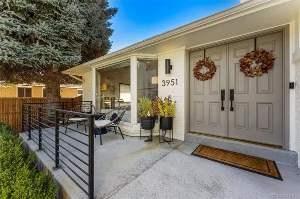 3951 S Narcissus WAY, Denver, CO 80237