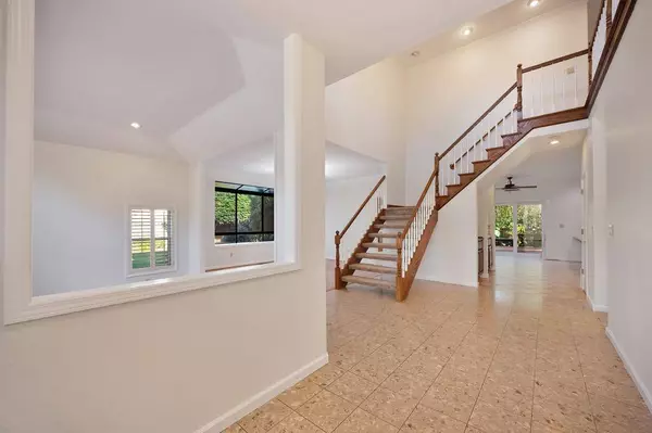 1021 Tanzania DR, Roseville, CA 95661