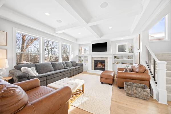 4120 Marsh DR NE, Prior Lake, MN 55372